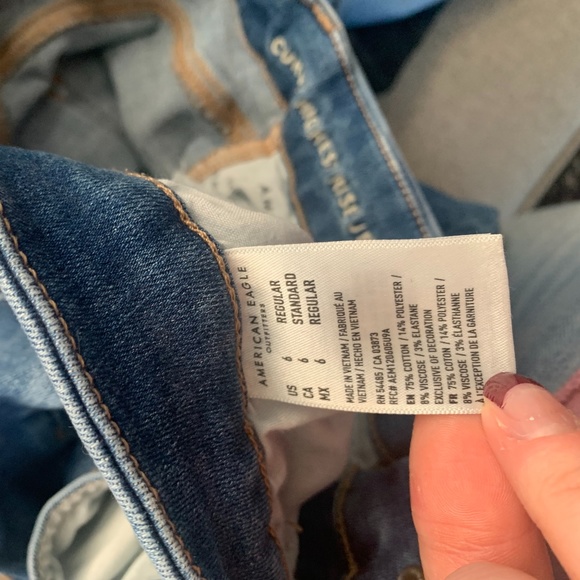 American Eagle Ne(x)t Level Curvy Highest Waist Jegging - Picture 4 of 6